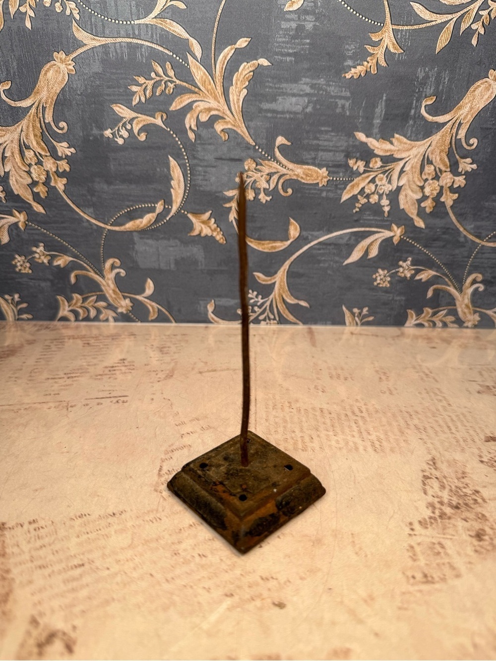 Antique Cast Iron Receipt Spike Paper Holder Primitive Desk Bill Spear Rusty